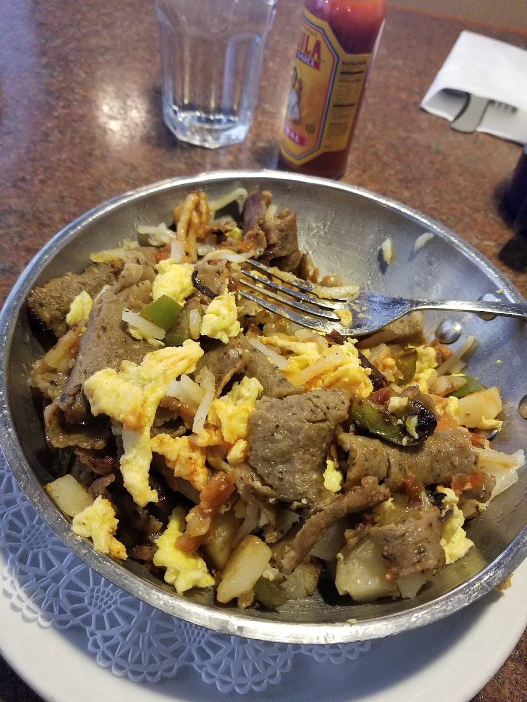 Southern Belles Pancake House | restaurant | 56 E Schoolhouse Rd, Yorkville, IL 60560, USA | 6305539977 OR +1 630-553-9977