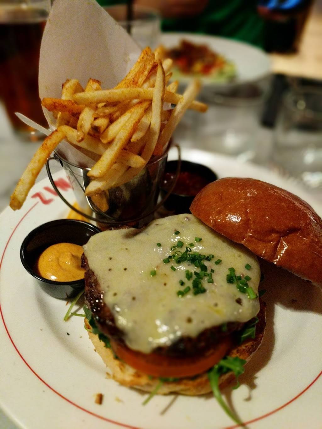 Zinc brassiere | restaurant | 3400 E Sky Harbor Blvd, Phoenix, AZ 85034, USA | 8773258777 OR +1 877-325-8777