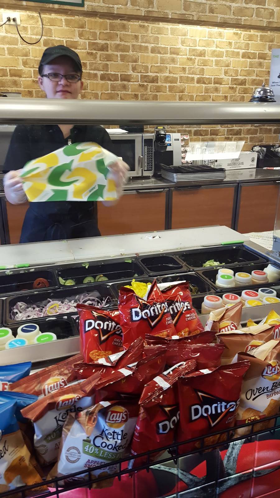 Subway | restaurant | 34770 23 Mile Rd, New Baltimore, MI 48047, USA | 5867254212 OR +1 586-725-4212