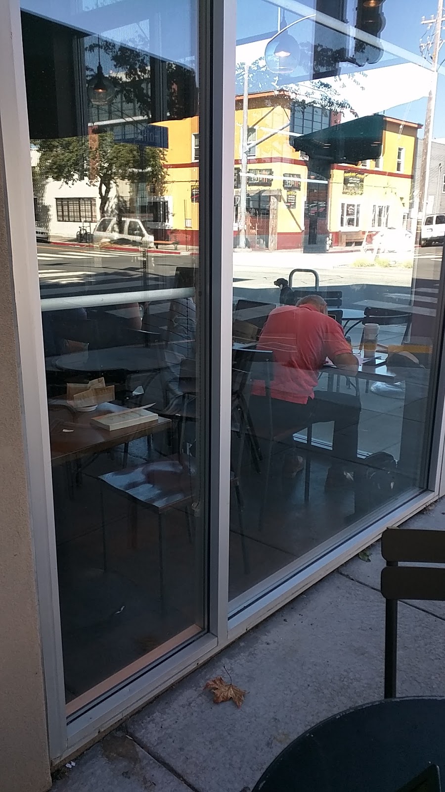 Starbucks | cafe | 1405 65th St, Emeryville, CA 94608, USA | 5105949613 OR +1 510-594-9613