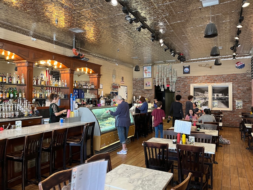 Marinos Mob Burgers and Ice Cream | cafe | 113 S Cortez St, Prescott, AZ 86303, USA | 9285151690 OR +1 928-515-1690