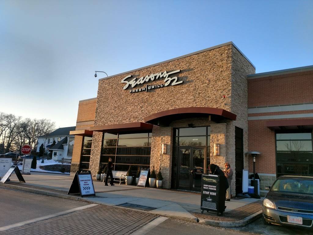 Seasons 52 | restaurant | 220 Boylston St, Chestnut Hill, MA 02467, USA | 6175581152 OR +1 617-558-1152