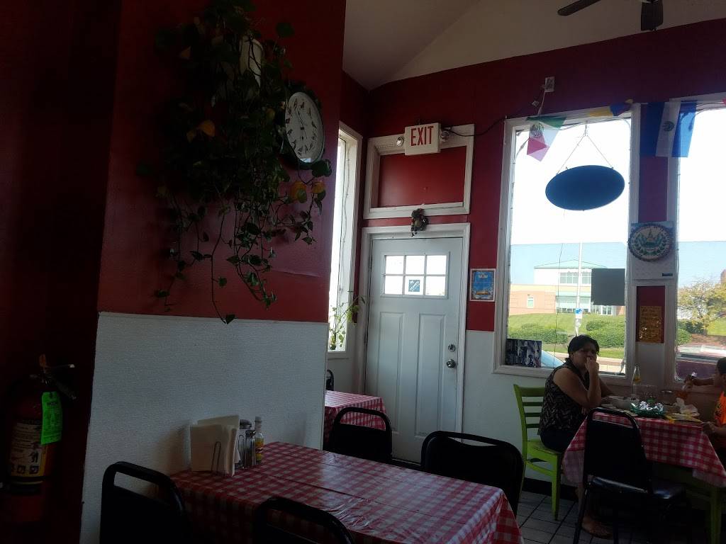 Los Catrachos | restaurant | 5101 Eastern Ave, Baltimore, MD 21224, USA | 4439631958 OR +1 443-963-1958