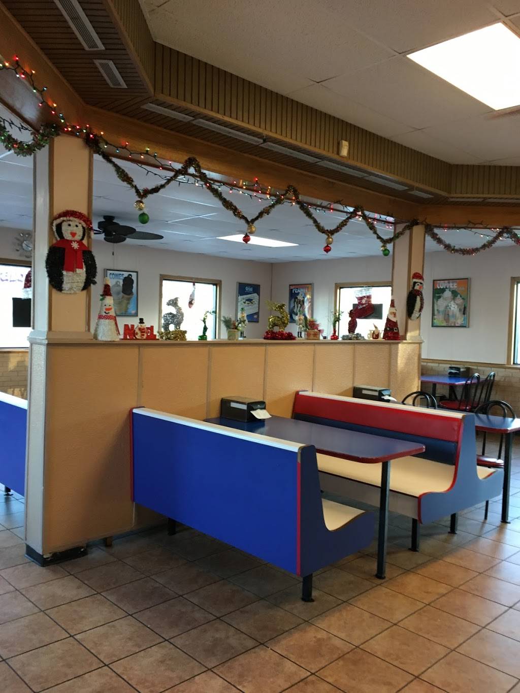 Dairy Queen Store | restaurant | 1403 Superior St, Webster City, IA 50595, USA | 5158322051 OR +1 515-832-2051