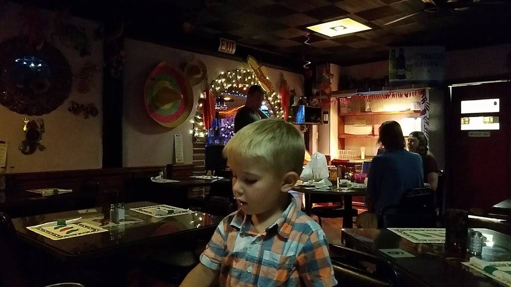 Chicos Restaurant | restaurant | 5704 WI-52, Wausau, WI 54403, USA | 7158429851 OR +1 715-842-9851