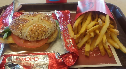 Wendys | restaurant | 2245 N Meridian St, Indianapolis, IN 46208, USA | 3179255562 OR +1 317-925-5562