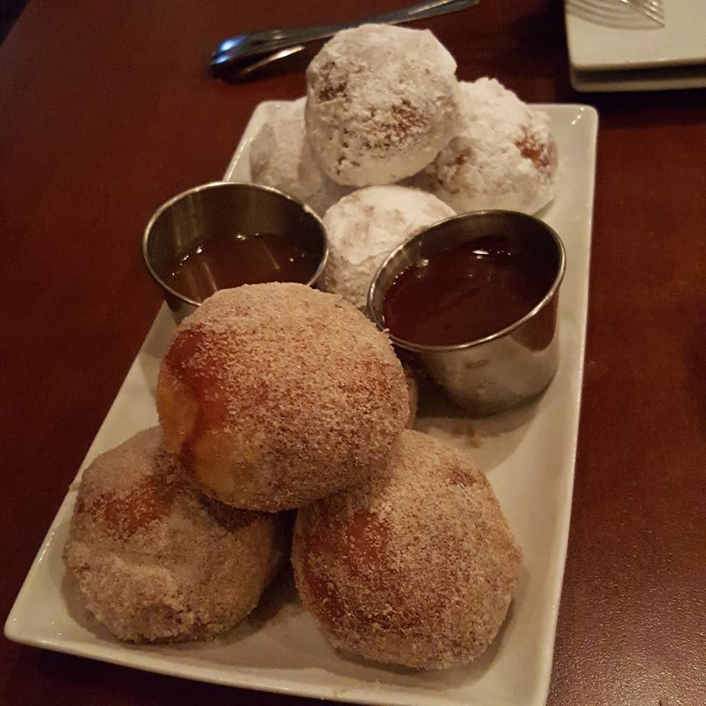 Foxcroft Wine Co. SouthPark | restaurant | 7824 Fairview Rd, Charlotte, NC 28226, USA | 7043656550 OR +1 704-365-6550