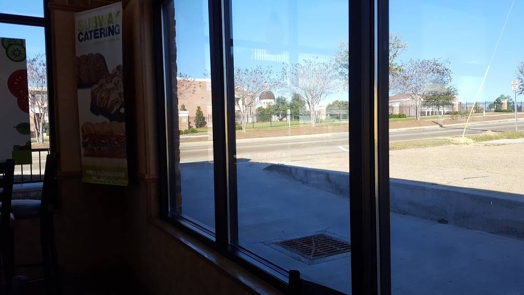 Subway | meal takeaway | 2910 Hardy St, Hattiesburg, MS 39401, USA | 6012641473 OR +1 601-264-1473
