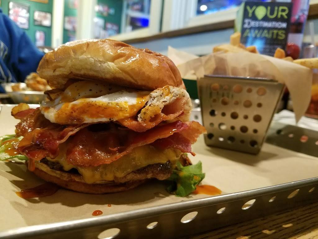 Chilis Grill & Bar | meal takeaway | 11600 Antonia Way, Louisville, KY 40229, USA | 5023018181 OR +1 502-301-8181