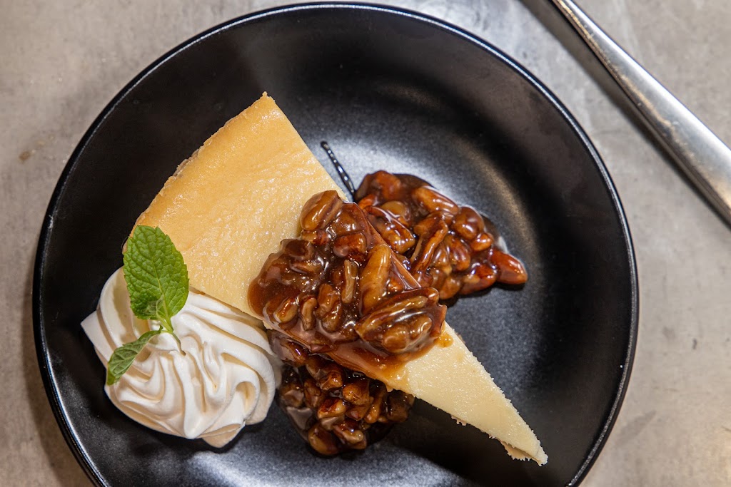 The Max | restaurant | 1400 National Dr, Westlake, LA 70669, USA | 3374857629 OR +1 337-485-7629