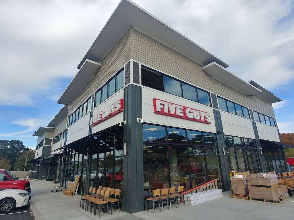 Five Guys | restaurant | 4 Kelch Dr, Malta, NY 12020, USA | 5182895645 OR +1 518-289-5645