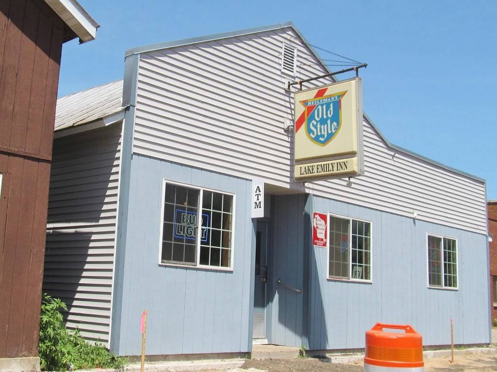 Lake Emily Inn LLC | restaurant | 3984 2nd St, Amherst Junction, WI 54407, USA | 7158245684 OR +1 715-824-5684