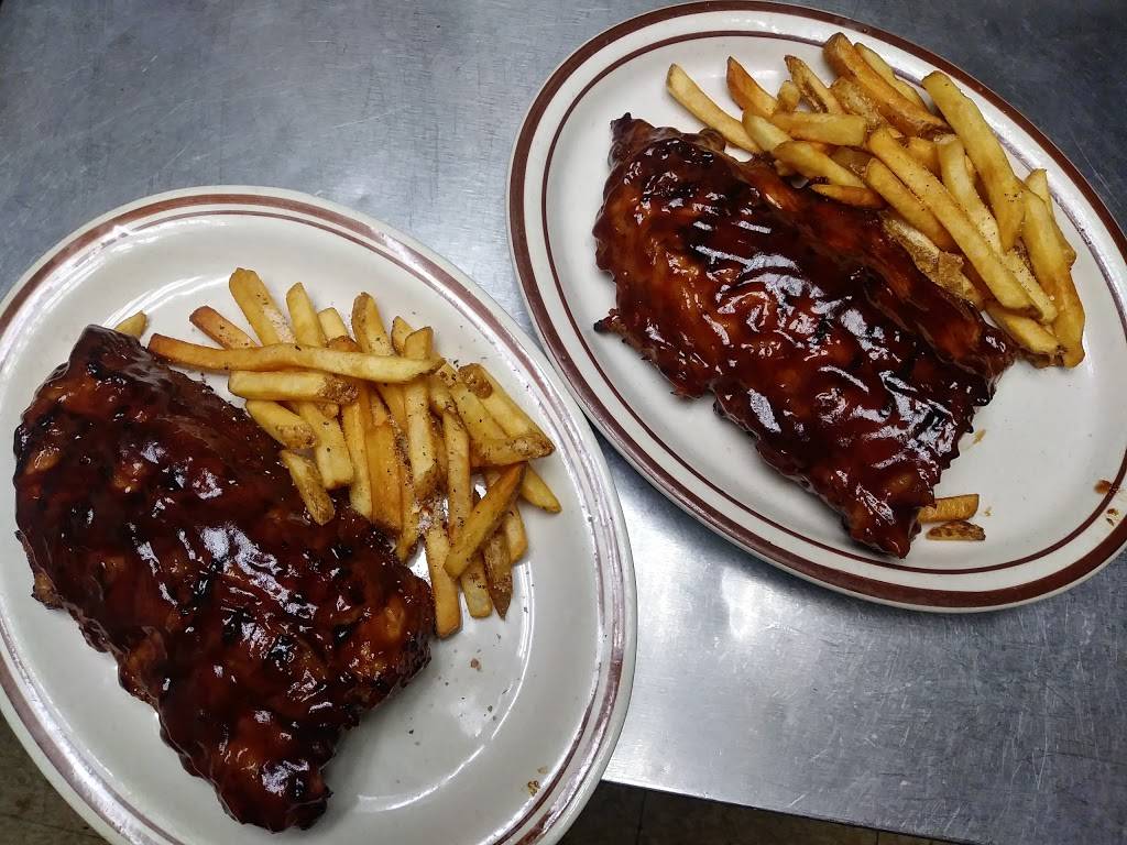 Club Canton Inc | restaurant | 39651 Michigan Ave, Canton, MI 48188, USA | 7347220722 OR +1 734-722-0722