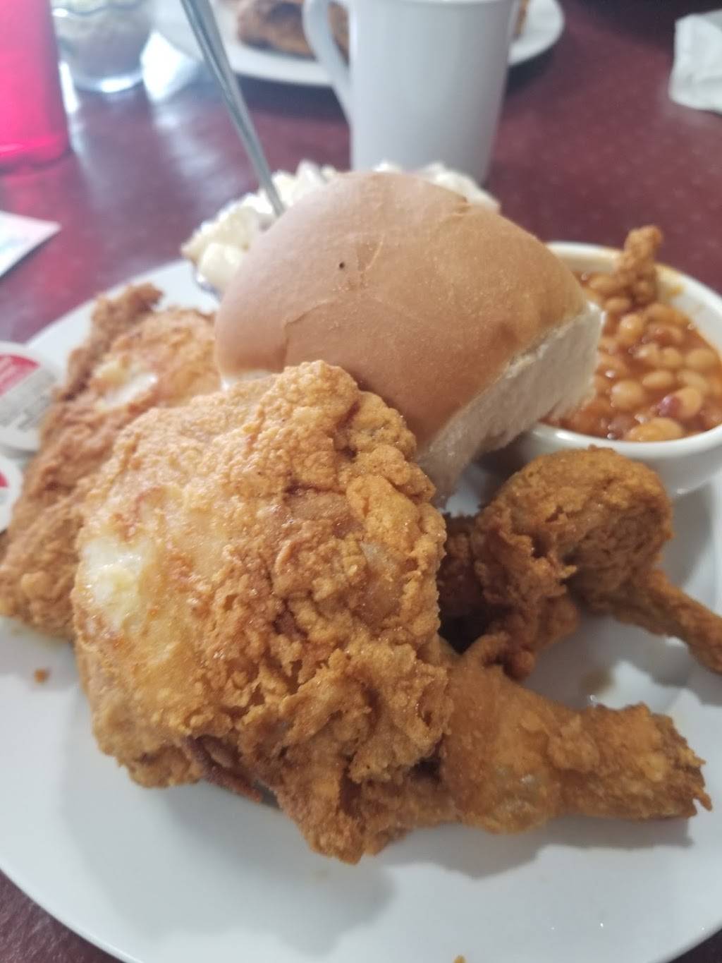 American Grille | restaurant | 525 S 5th Ave, Canton, IL 61520, USA | 3096473613 OR +1 309-647-3613