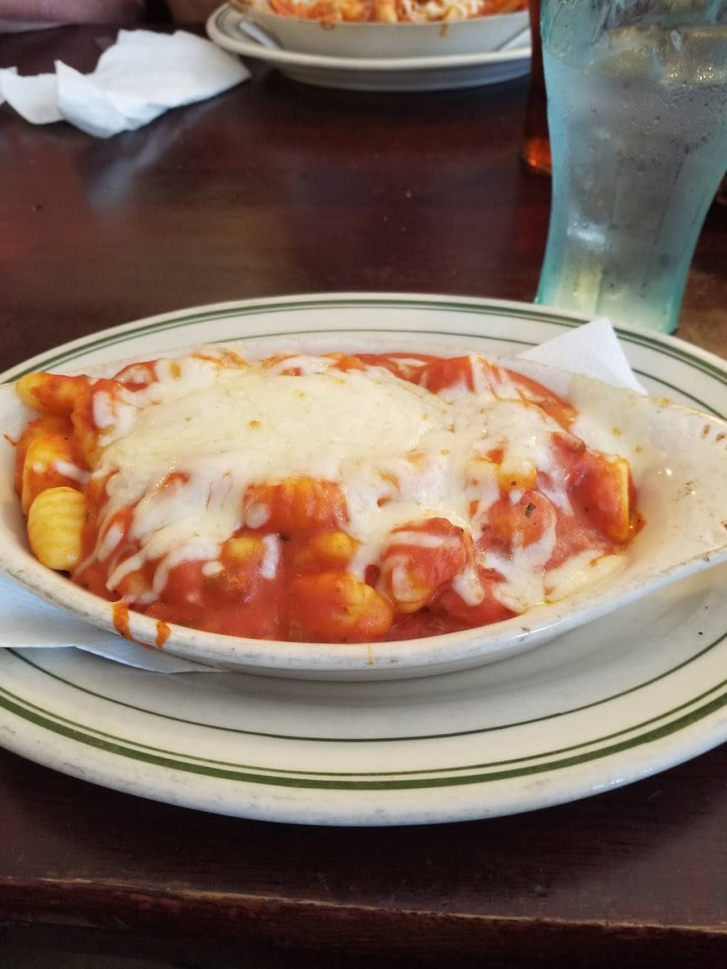 Vesuvios Italian Restaurant | restaurant | 1049 Durham Rd H, Roxboro, NC 27573, USA | 3363224300 OR +1 336-322-4300