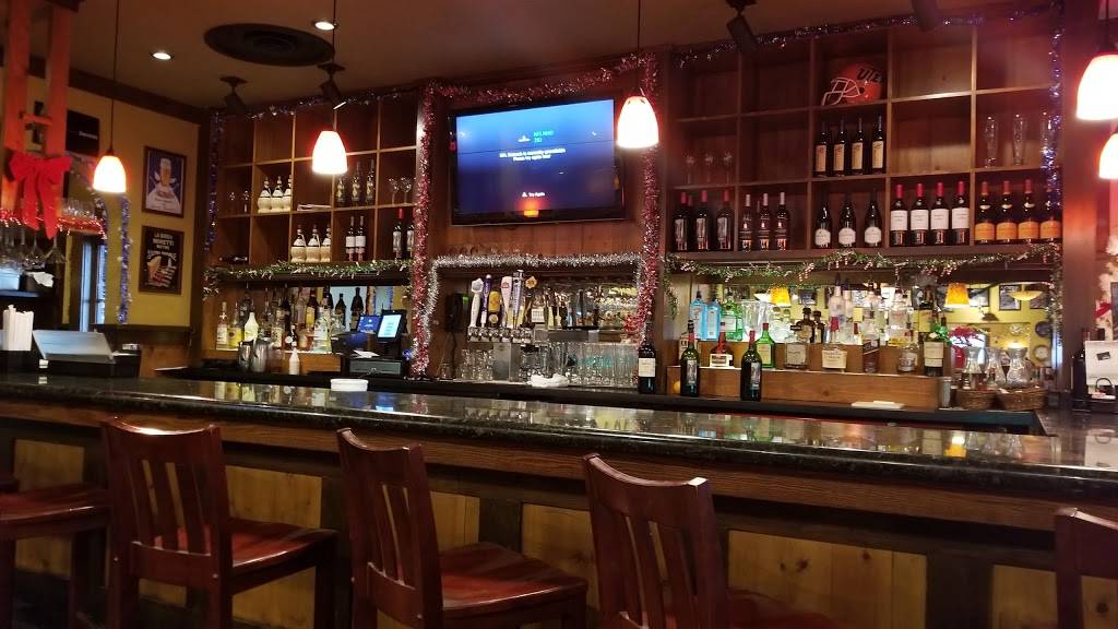 Johnny Carinos | restaurant | 1201 Airway Blvd, El Paso, TX 79925, USA | 9157787771 OR +1 915-778-7771