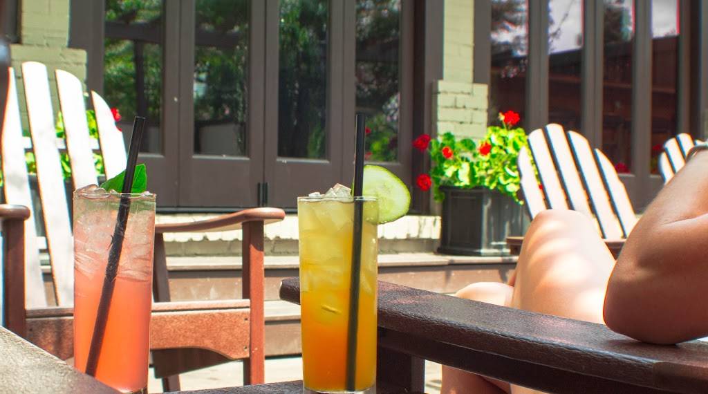 Town Hall | restaurant | 2340 Wisconsin Ave NW, Washington, DC 20007, USA | 2023335640 OR +1 202-333-5640