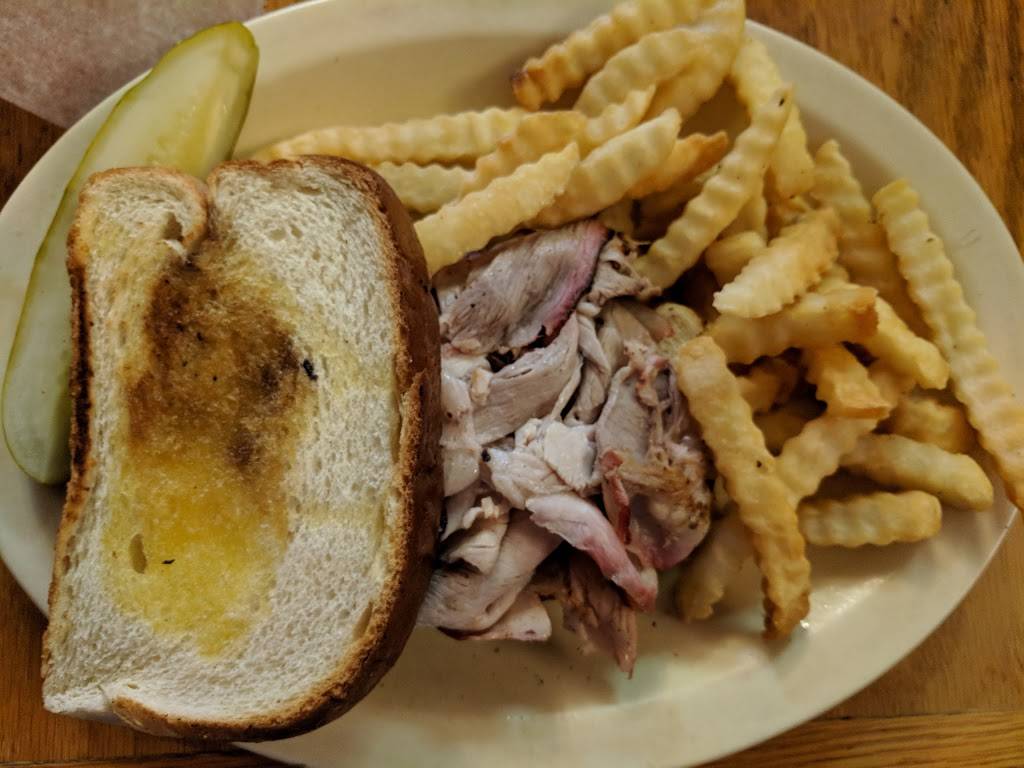 Fat Boys Bar-B-Q | restaurant | 4132 E Silver Springs Blvd, Ocala, FL 34470, USA | 3522363271 OR +1 352-236-3271