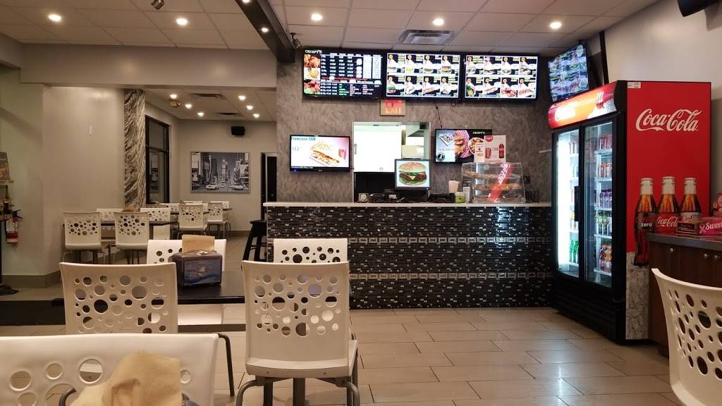 Crispys Resto Grill | restaurant | 1433 Woodroffe Ave, Nepean, ON K2G 2V5, Canada | 6136957575 OR +1 613-695-7575