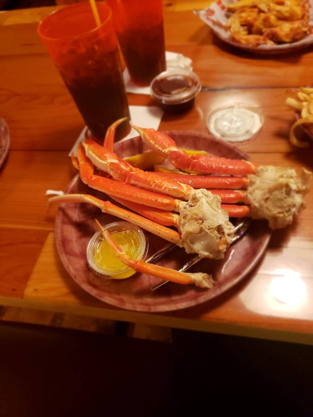 Hooters | meal takeaway | 8225 W Higgins Rd, Chicago, IL 60631, USA | 7737140193 OR +1 773-714-0193