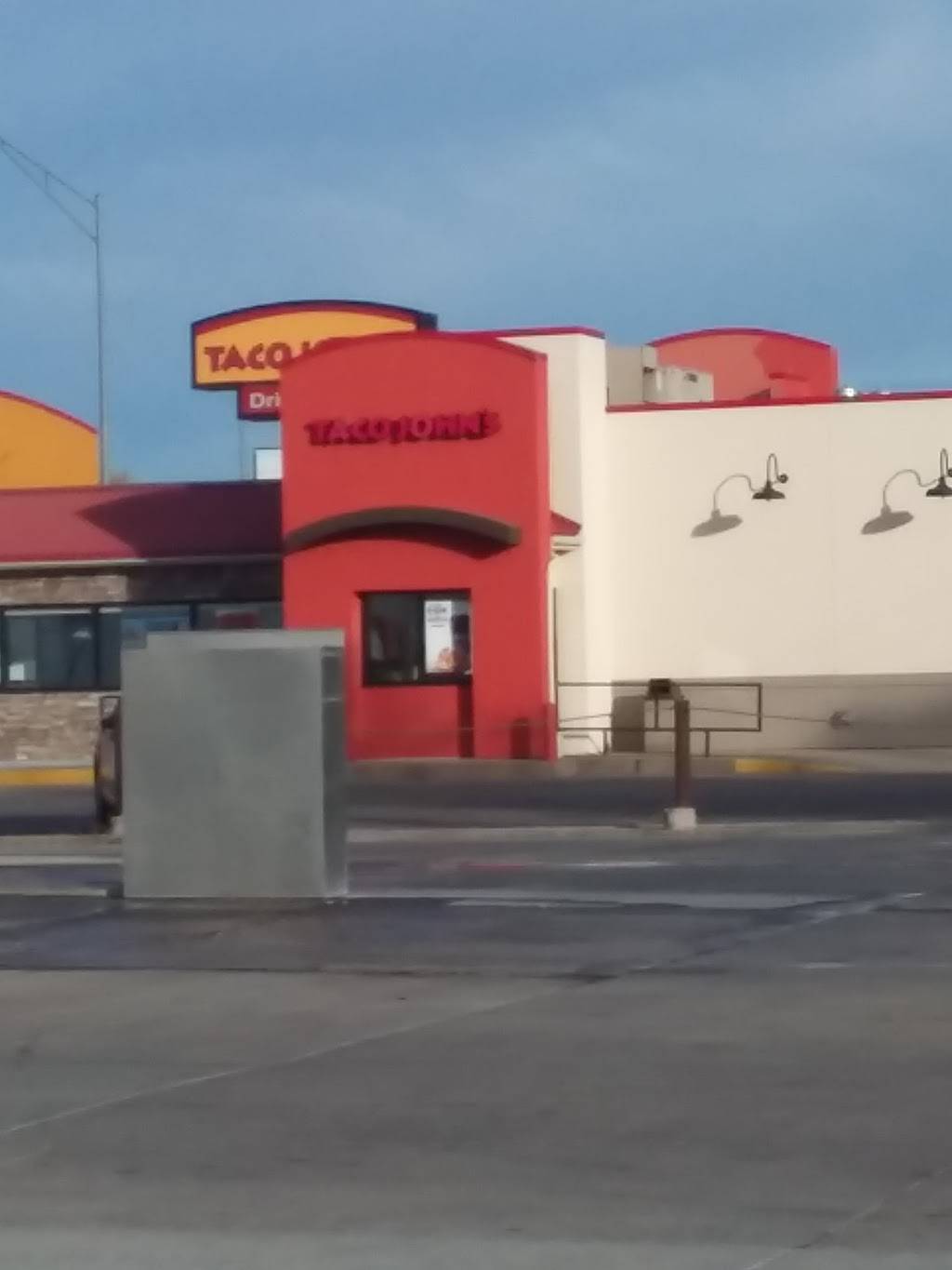 Taco Johns | restaurant | 729 S Burlington Ave, Hastings, NE 68901, USA | 4024624211 OR +1 402-462-4211