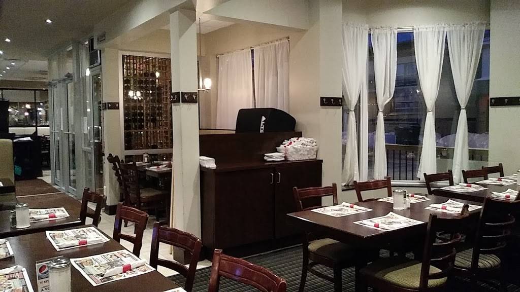 Les Glaces | restaurant | 665 1re Rue, Saint-Jean-sur-Richelieu, QC J2X 3B9, Canada | 4503475450 OR +1 450-347-5450