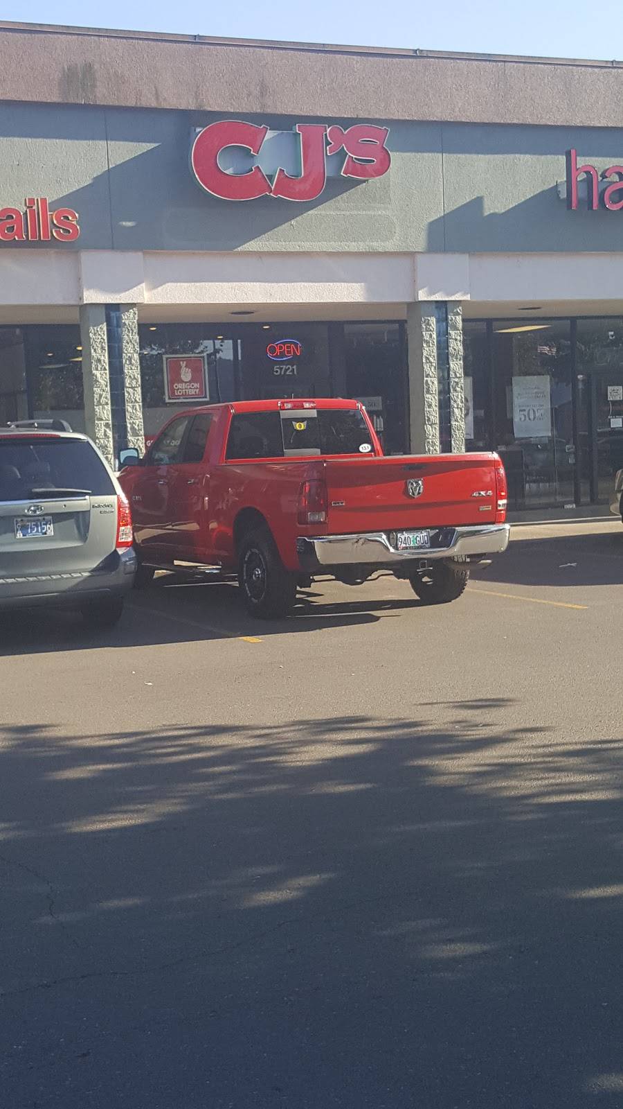 C Js Eatery | restaurant | 5721 Main St, Springfield, OR 97478, USA | 5419885478 OR +1 541-988-5478