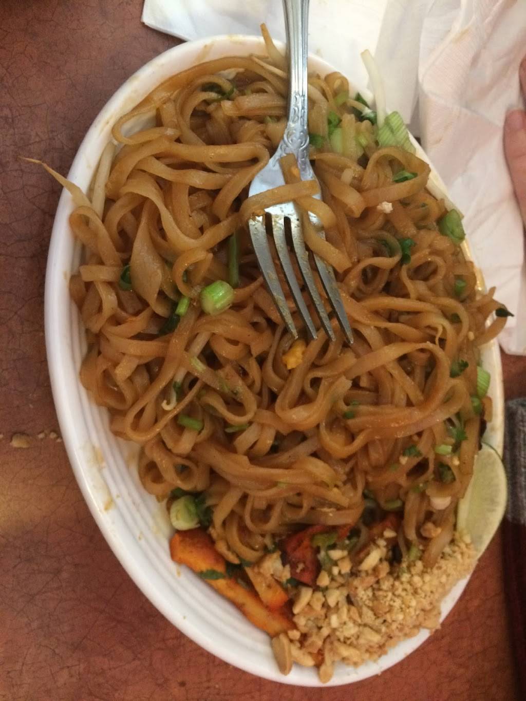 Wakais Asian Fusion | restaurant | 1600 Warren St #2, Mankato, MN 56001, USA | 5077206370 OR +1 507-720-6370