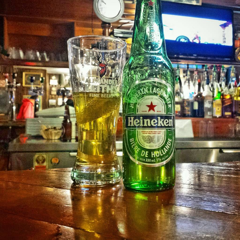 The Newfoundland Pub | restaurant | 940 Montreal Rd, Ottawa, ON K1K 4E5, Canada | 6137450962 OR +1 613-745-0962