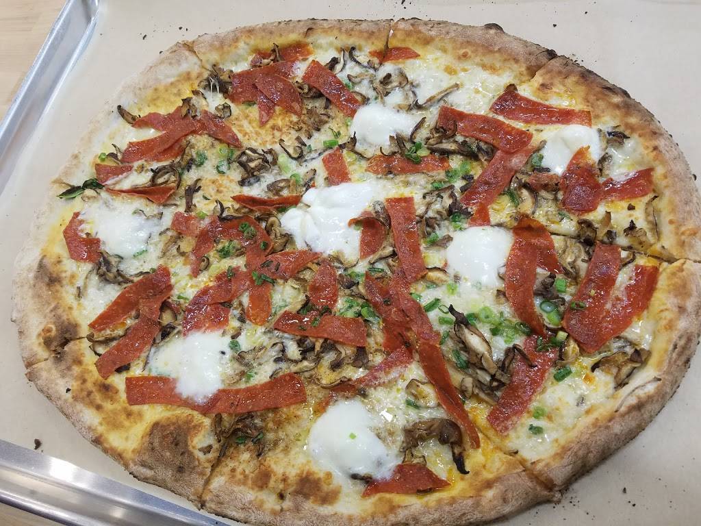 Alino Pizzeria Forno | restaurant | 3333 Buford Dr, Buford, GA 30519, USA | 6787657426 OR +1 678-765-7426