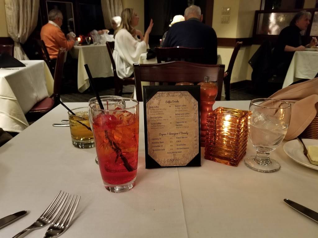 Lakeside Grille & Bar at Ramsey Golf & Country Club | restaurant | 105 Lakeside Dr, Ramsey, NJ 07446, USA | 2013270009 OR +1 201-327-0009