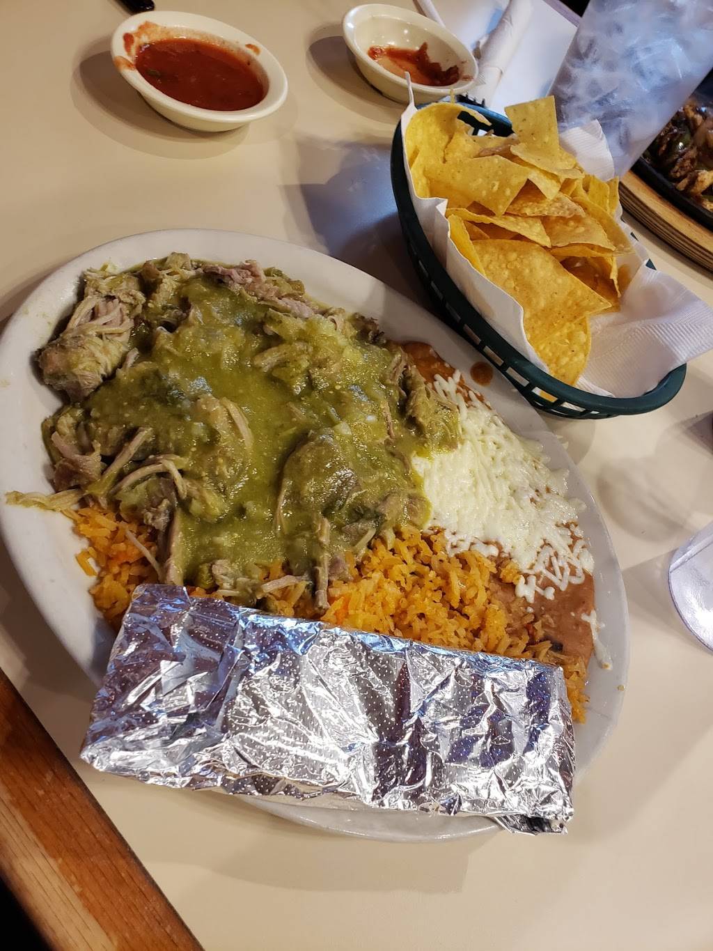 Jalisco Mexican Restaurant | restaurant | 2601 Market Pl, Salina, KS 67401, USA | 7858332388 OR +1 785-833-2388