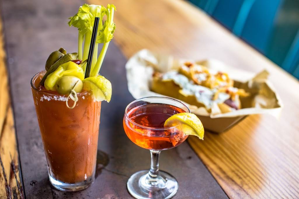 8 Track | restaurant | 2805 Manor Rd, Austin, TX 78722, USA | 5123587870 OR +1 512-358-7870