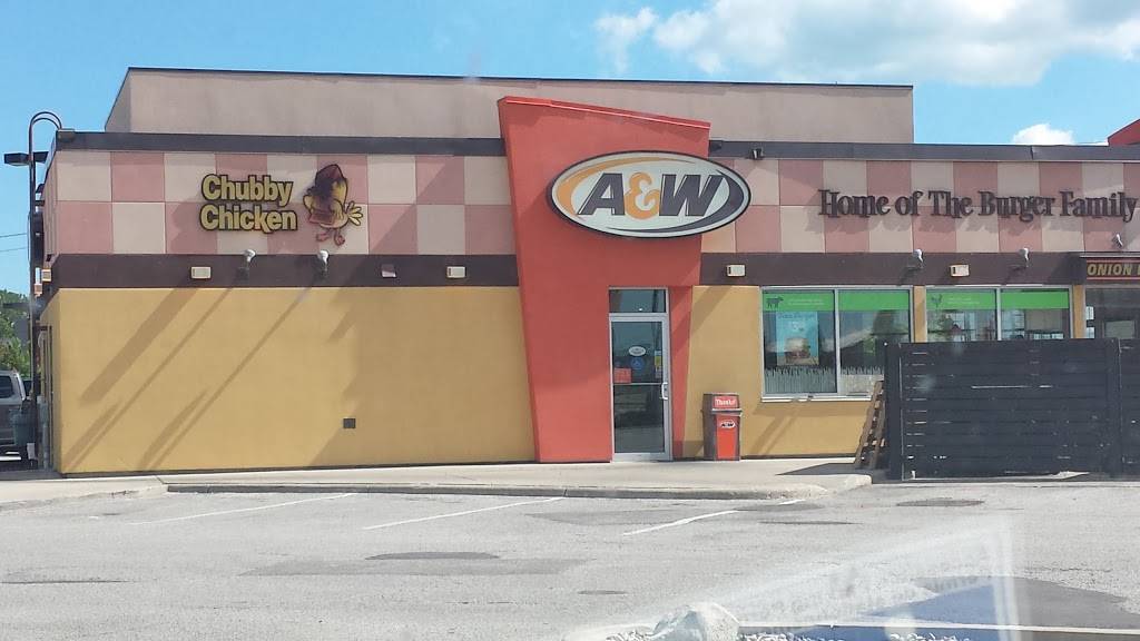 A&W Canada | restaurant | 1695 Manning Rd RR 1, Tecumseh, ON N8N 2L9, Canada | 5197353010 OR +1 519-735-3010