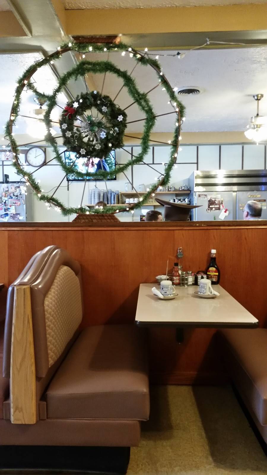 Sun Down Cafe Family | restaurant | 219 Allen St, Clinton, WI 53525, USA | 6086765681 OR +1 608-676-5681