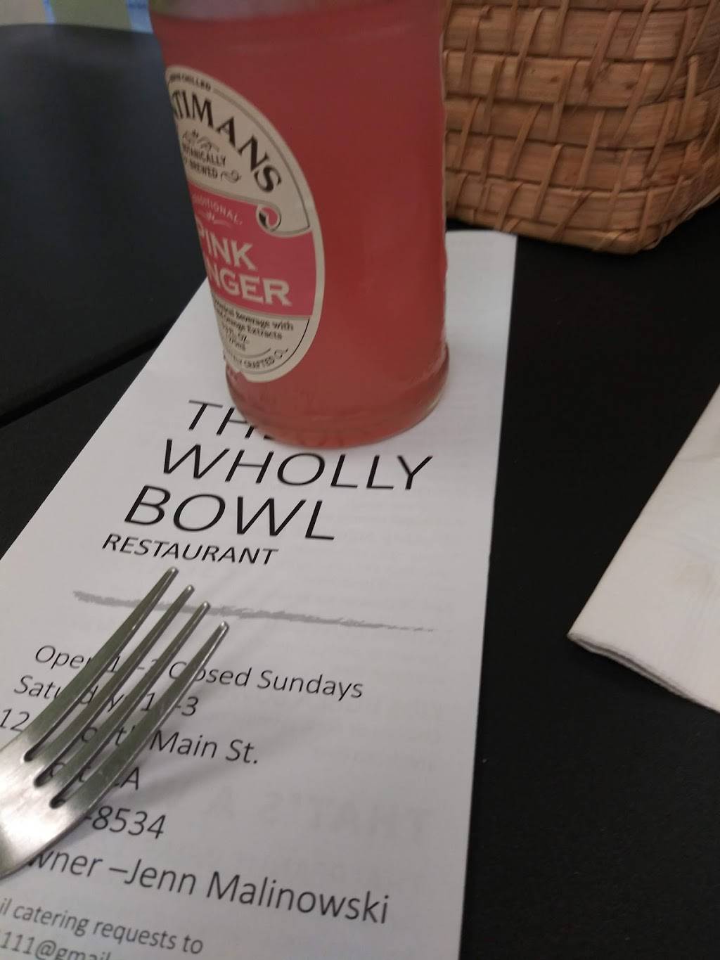 Wholly Bowl | restaurant | 1235 S Main St, Lakeport, CA 95453, USA | 7079008534 OR +1 707-900-8534