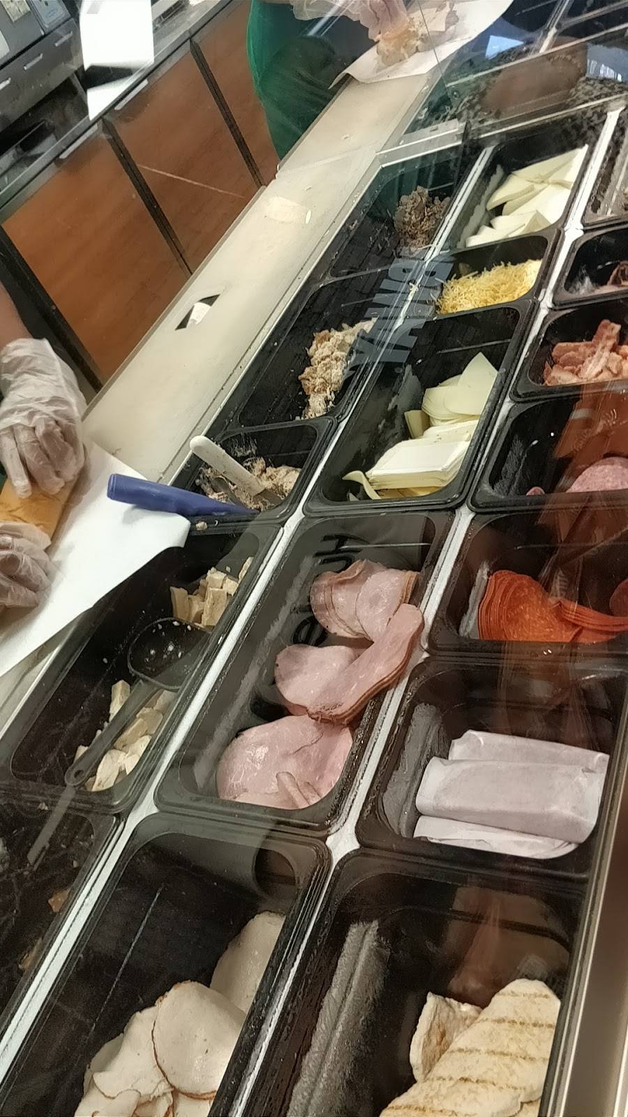 Subway | restaurant | 5801 Calle Real C, Goleta, CA 93117, USA | 8056838757 OR +1 805-683-8757