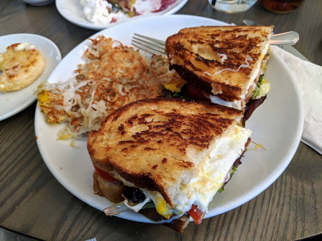 Elis Kitchen | restaurant | 40 Market St, Warren, RI 02885, USA | 4012451809 OR +1 401-245-1809