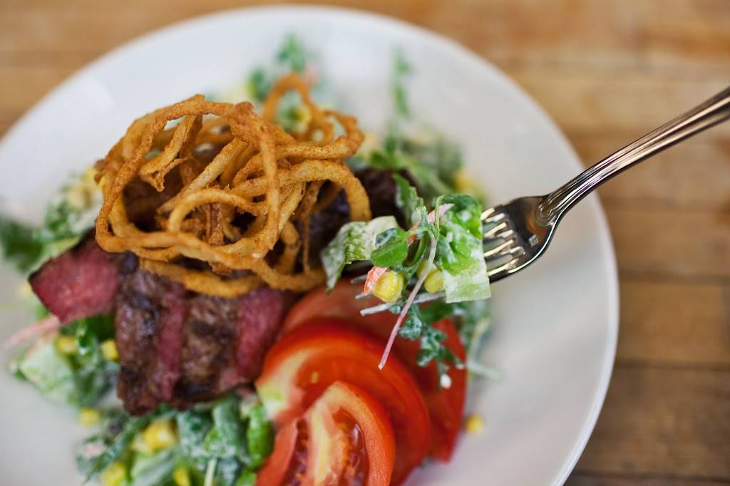 Waypoint Seafood & Grill | restaurant | 1480 Quarterpath Rd, Williamsburg, VA 23185, USA | 7572202228 OR +1 757-220-2228