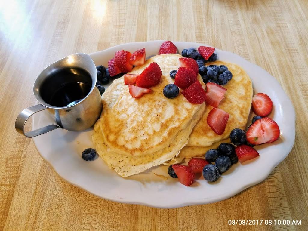 Sunburst Restaurant | restaurant | 484 Main St, Fiskdale, MA 01518, USA | 5088687438 OR +1 508-868-7438