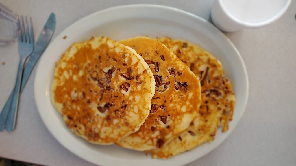 Champs Sports Bar & Restaurant | restaurant | 101 N Trenton St, Ruston, LA 71270, USA | 3182512222 OR +1 318-251-2222