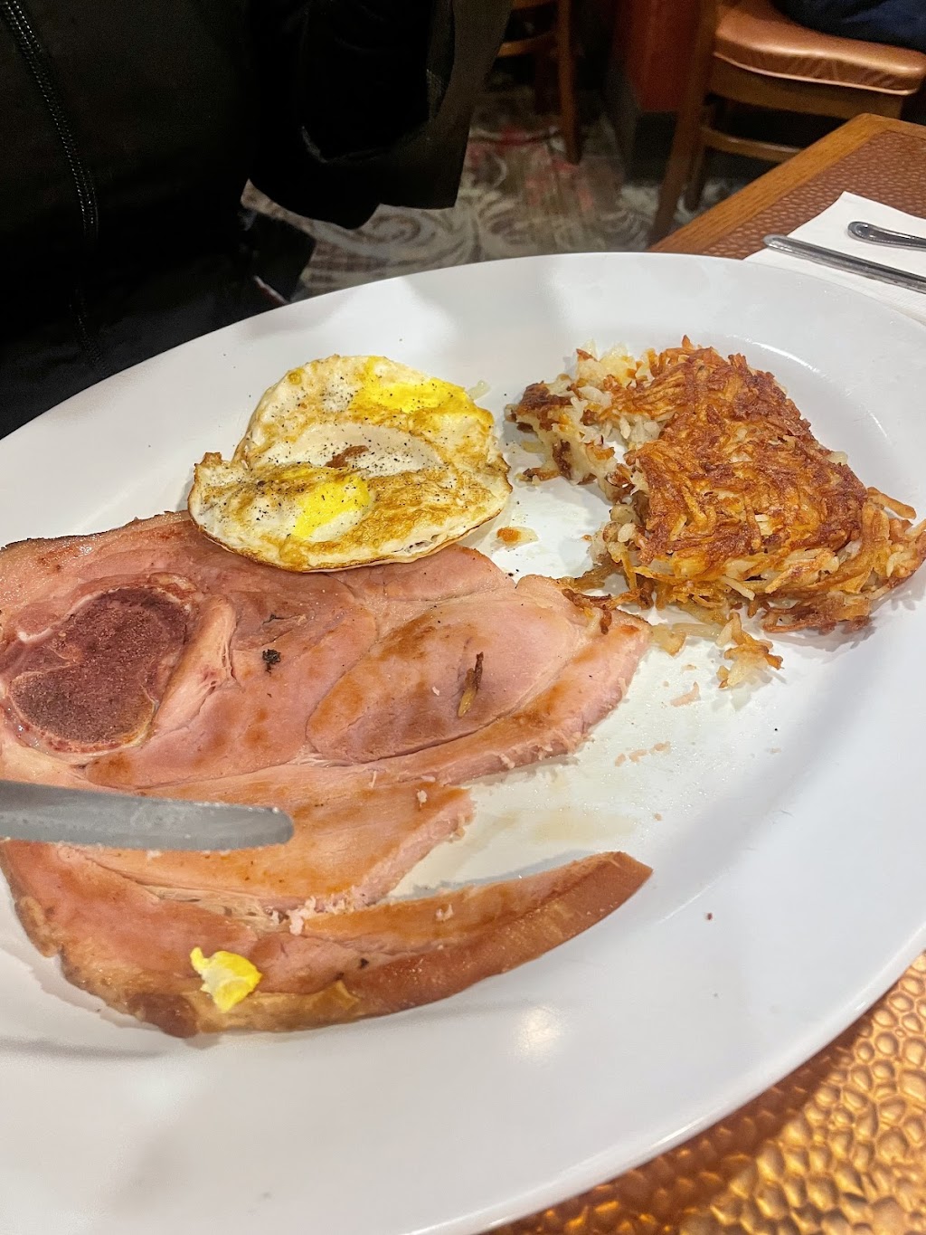 Binions Cafe | restaurant | 128 E Fremont St, Las Vegas, NV 89101, USA | 7023821600 OR +1 702-382-1600