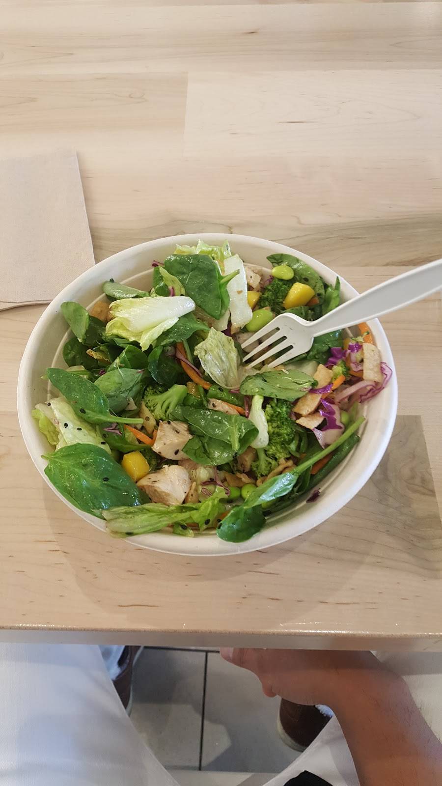 Freshii | restaurant | 342 Richmond Rd, Ottawa, ON K2A 0E8, Canada | 6133198090 OR +1 613-319-8090