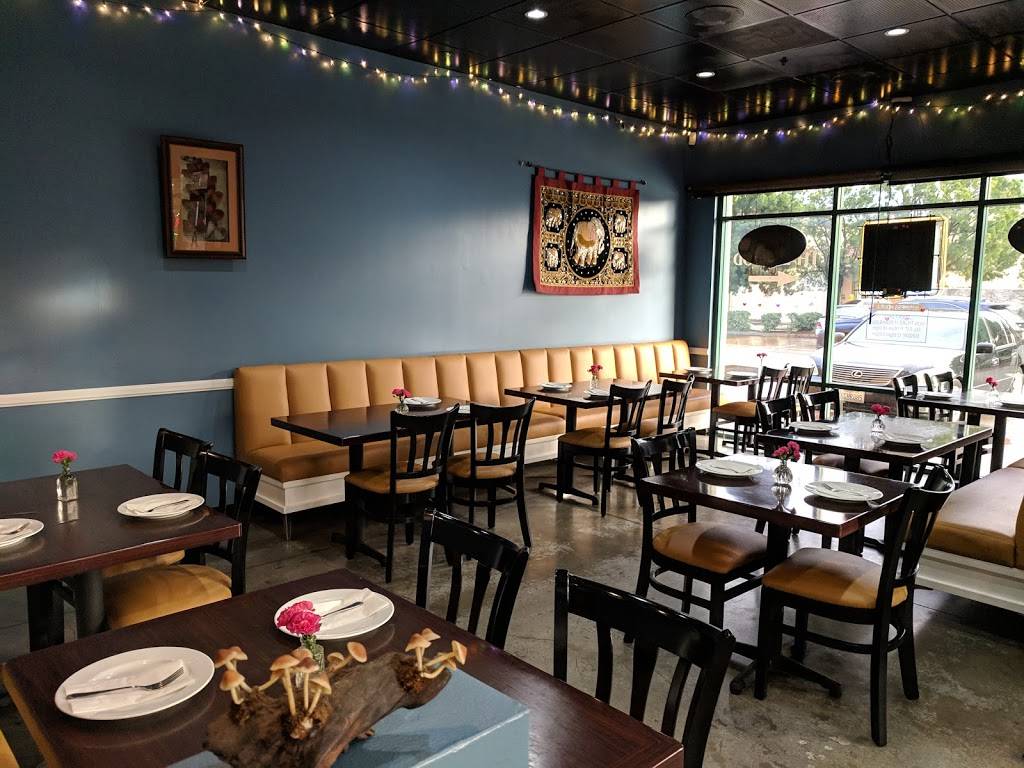 Rachada Thai Cuisine | restaurant | 525 New Los Angeles Ave, Moorpark, CA 93021, USA | 8055520249 OR +1 805-552-0249