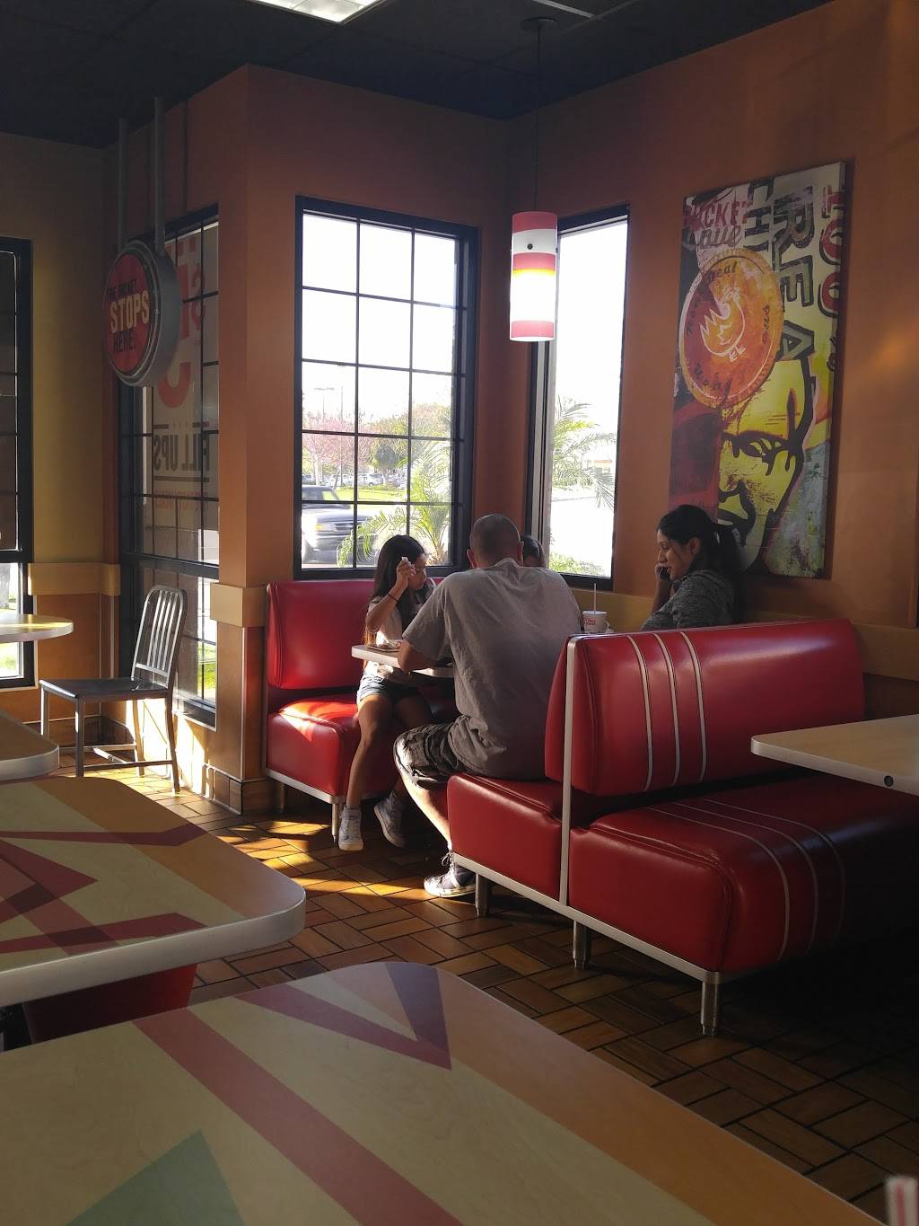 KFC | restaurant | 13106 Whittier Blvd, Whittier, CA 90602, USA | 5626984105 OR +1 562-698-4105