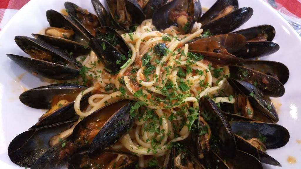 Pazzo Pomodoro - Vienna | restaurant | 118 Branch Rd SE, Vienna, VA 22180, USA | 7032817777 OR +1 703-281-7777