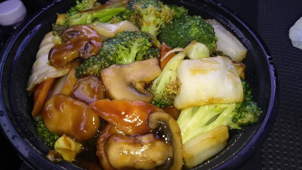 China House | restaurant | 21427 Grand River Ave, Detroit, MI 48219, USA | 3135329966 OR +1 313-532-9966