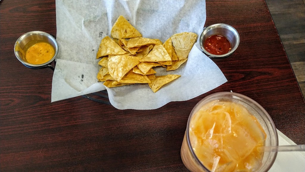 The Whole Enchilada | restaurant | 10701 Corrales Rd #25, Albuquerque, NM 87114, USA | 5058975933 OR +1 505-897-5933