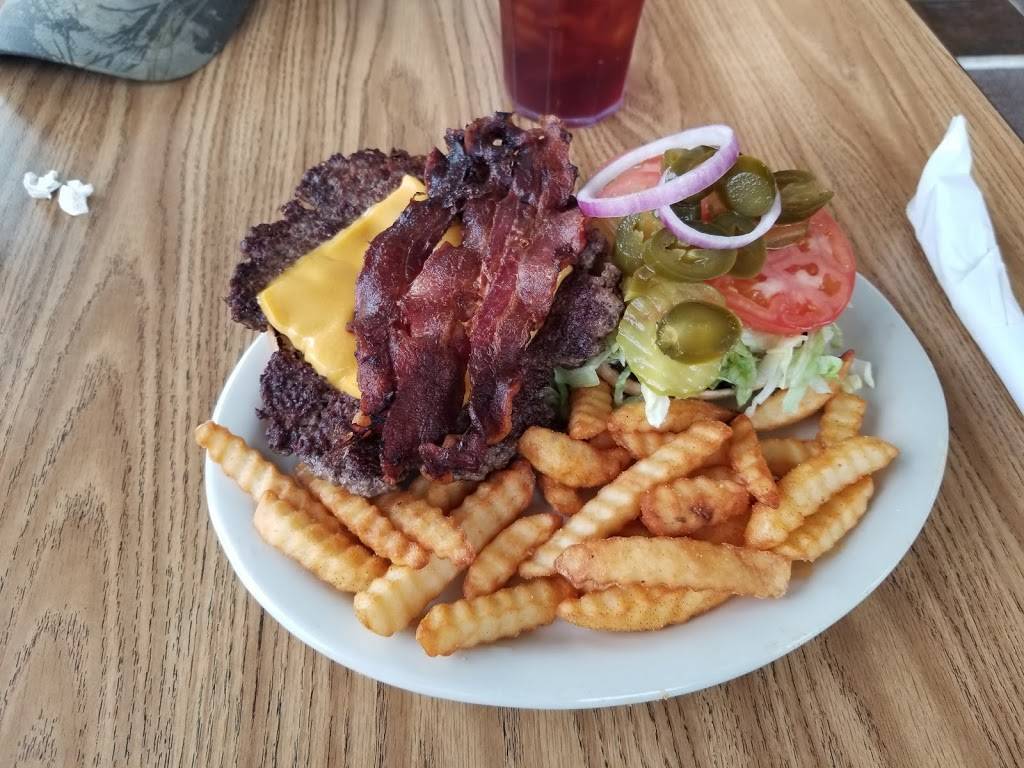Kizers Grill | restaurant | 127 E Main St, Henderson, TX 75652, USA | 9037222284 OR +1 903-722-2284