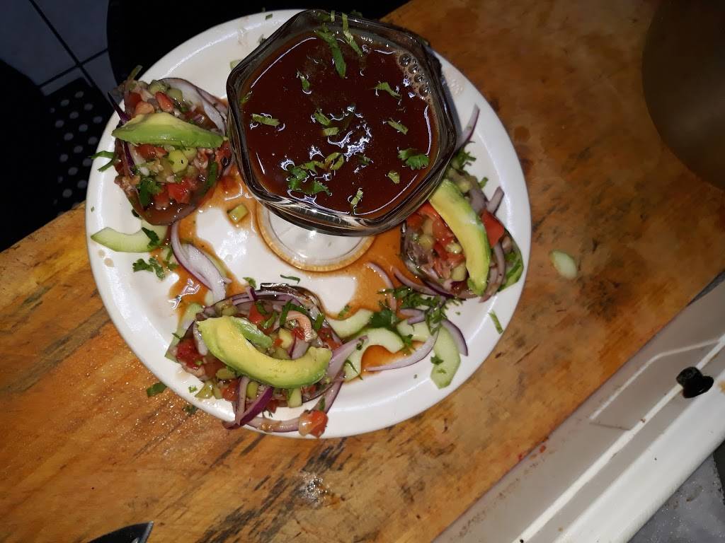 Mariscos Las Gaviotas | restaurant | Blvd. Casa Blanca 7602, Matamoros Norte-Centro-Sur, Mariano Matamoros, 22206 Tijuana, B.C., Mexico | 016646618890 OR +52 664 661 8890